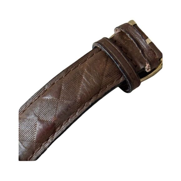 BURBERRY THE CITY ROUND CHECK LEATHER WATCH. - Picture 6 of 9